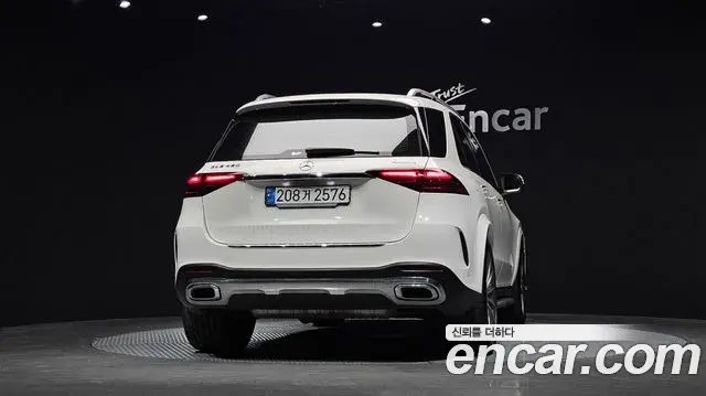 Mercedes-Benz GLE-Class 2024 — Фото 4/20