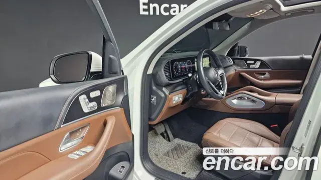 Mercedes-Benz GLE-Class 2024 — Фото 13/20