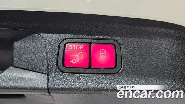 Mercedes-Benz GLE-Class 2024 — Photo 12/38