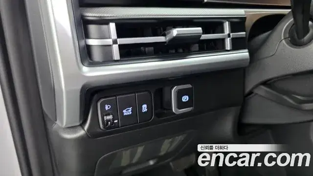Hyundai Santa Fe 2023 — Photo 20/35