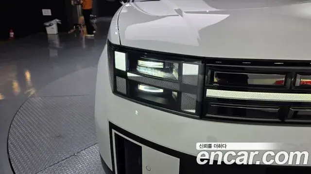 Hyundai Santa Fe 2023 — Photo 26/35