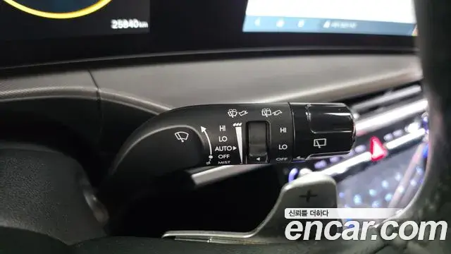 Hyundai Santa Fe 2023 — Photo 10/35