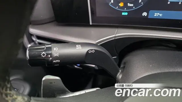 Hyundai Santa Fe 2023 — Photo 2/35