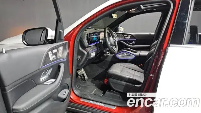 Mercedes-Benz GLS-Class 2023 — Фото 10/20