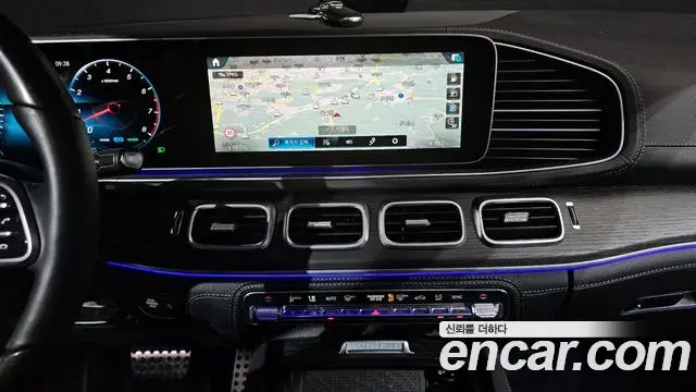Mercedes-Benz GLS-Class 2023 — Фото 12/20