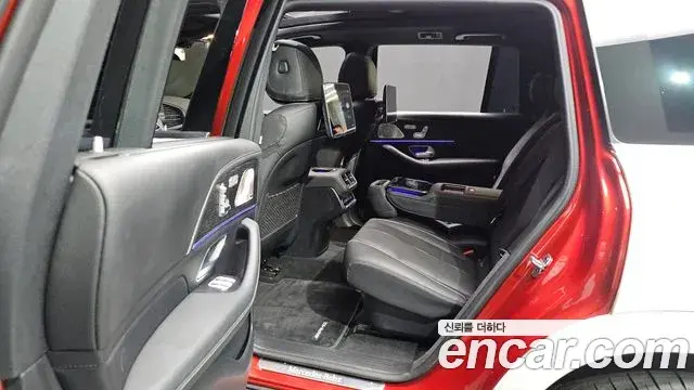 Mercedes-Benz GLS-Class 2023 — Фото 19/20