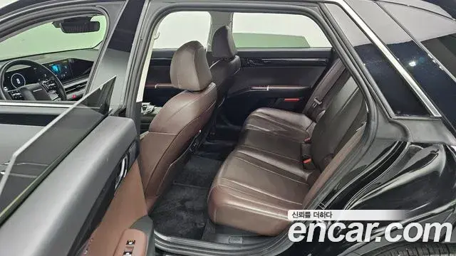 Hyundai Grandeur 2023 — Фото 12/20
