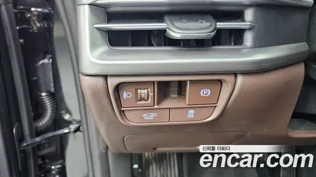Hyundai Grandeur 2023 — Фото 19/20