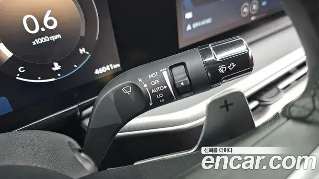 Hyundai Grandeur Hybrid 2023 — Photo 22/30