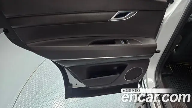 Genesis GV80 2021 — ფოტო 2/32