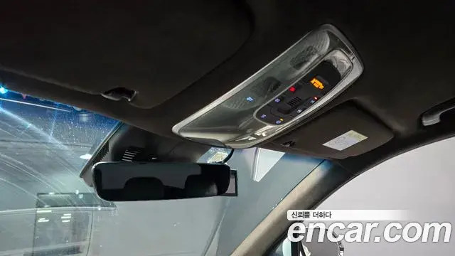 Genesis GV80 2021 — ფოტო 14/32