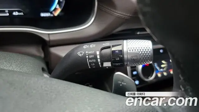 Genesis GV80 2021 — ფოტო 23/32