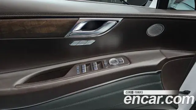 Genesis GV80 2021 — ფოტო 12/32
