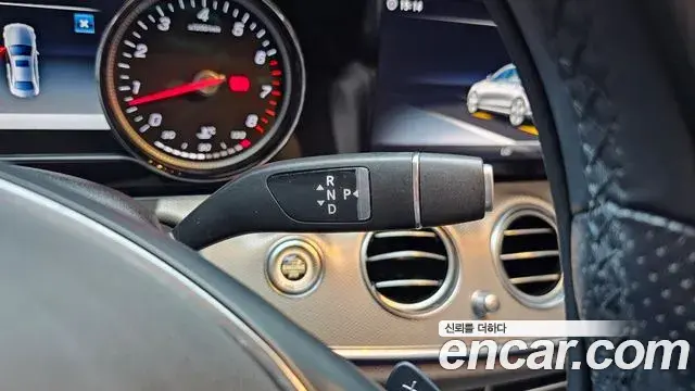 Mercedes-Benz E-Class 2018 — Фото 9/20