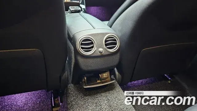 Mercedes-Benz E-Class 2018 — Şəkil 12/32