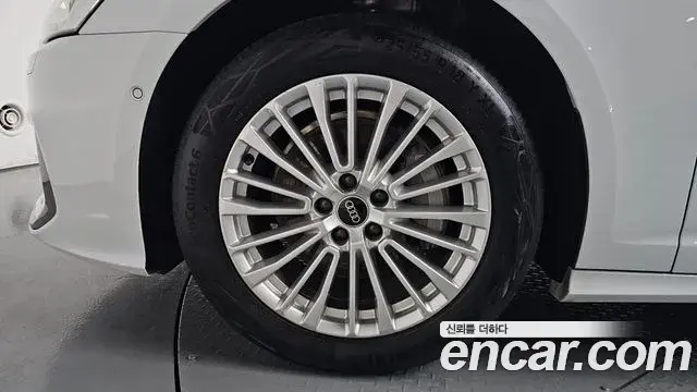 Audi A6 2021 — ფოტო 3/34