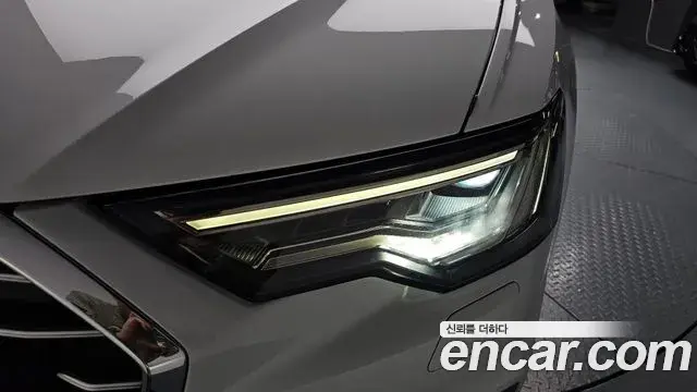 Audi A6 2021 — ფოტო 32/34