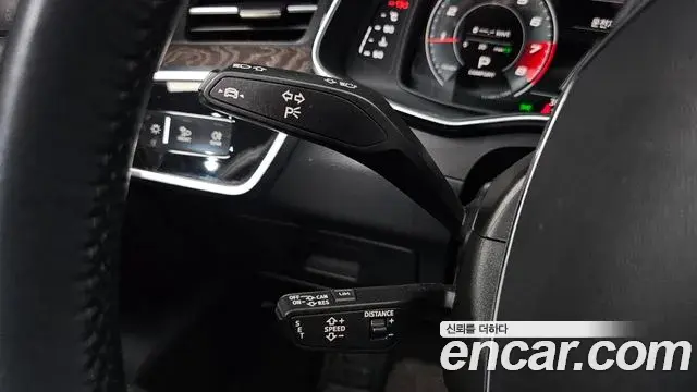 Audi A6 2021 — ფოტო 31/34