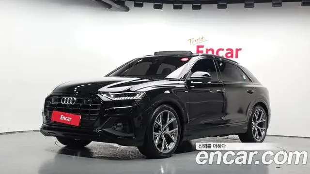 Audi Q7 2023 — Фото 1/20