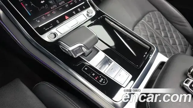 Audi Q7 2023 — Фото 9/20