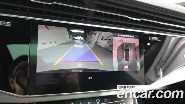 Audi Q7 2023 — Фото 15/20