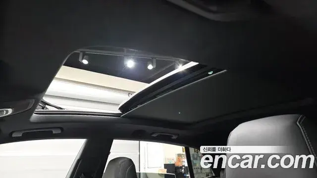 Audi Q7 2023 — Фото 19/20
