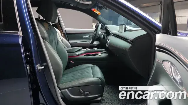 Genesis GV70 2021 — Photo 3/36