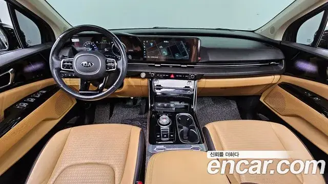 Kia Carnival 2021 — Фото 7/20