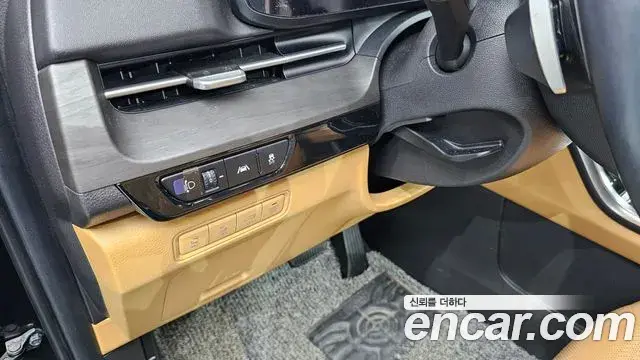 Kia Carnival 2021 — Фото 19/20