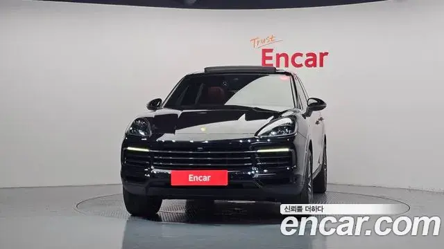Porsche Cayenne 2020 — ფოტო 28/31