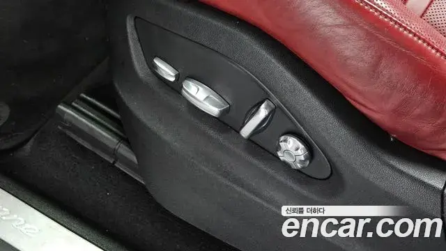 Porsche Cayenne 2020 — ფოტო 30/31