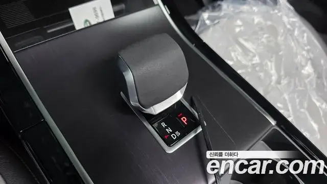Land Rover Range Rover Evoque 2026 — Şəkil 17/20