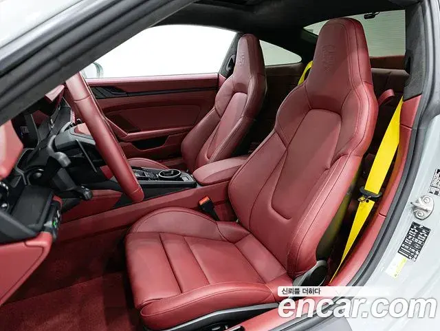 Porsche 911 2025 — Şəkil 8/20