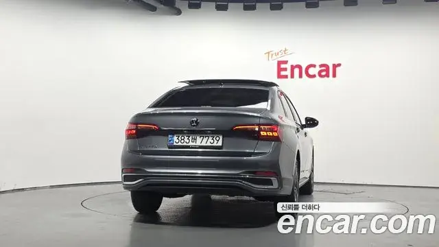 Volkswagen Jetta 2024 — Şəkil 19/33