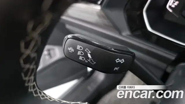 Volkswagen Jetta 2024 — Şəkil 30/33