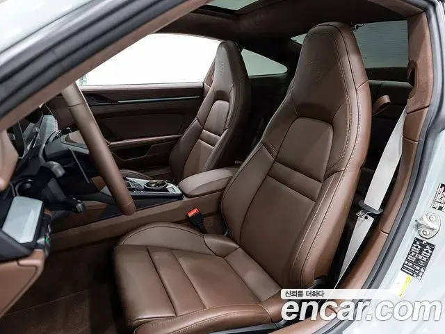 Porsche 911 2025 — Şəkil 6/19