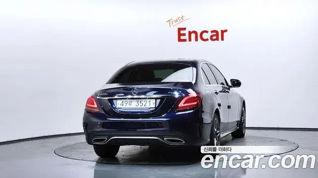 Mercedes-Benz C-Class 2019 — Фото 4/20
