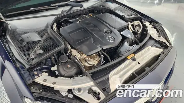 Mercedes-Benz C-Class 2019 — Фото 6/20