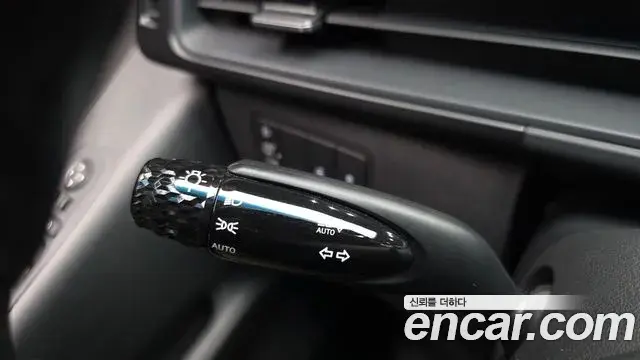 Hyundai Staria 2024 — Photo 23/28