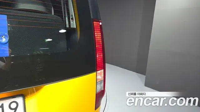 Hyundai Staria 2024 — Photo 22/28