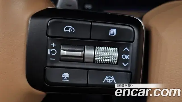 Hyundai Santa Fe 2024 — Photo 19/33