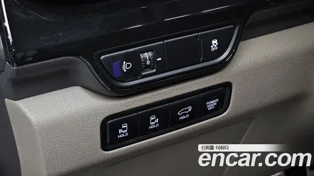 Kia Carnival 2024 — Şəkil 11/35