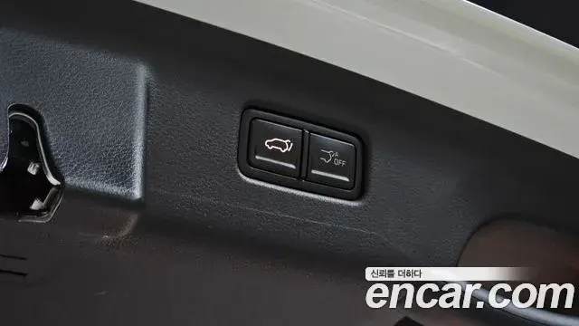 Kia Carnival 2024 — Şəkil 35/35