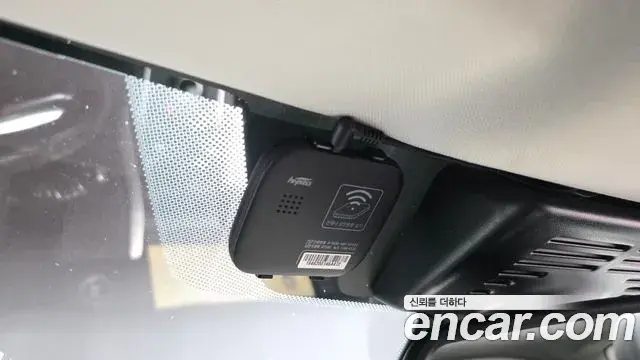 Land Rover Discovery Sport 2019 — ფოტო 35/42