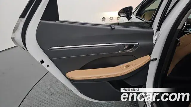 Hyundai Sonata Hybrid 2019 — ფოტო 24/30