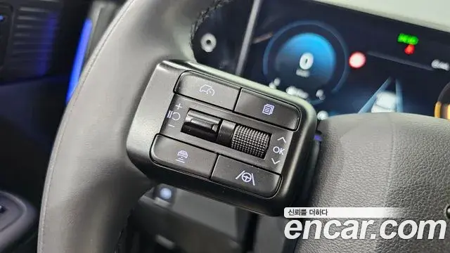 Hyundai Santa Fe 2024 — ფოტო 7/29