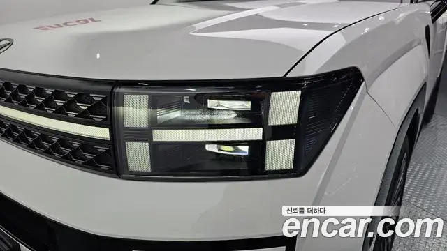 Hyundai Santa Fe 2024 — ფოტო 4/29