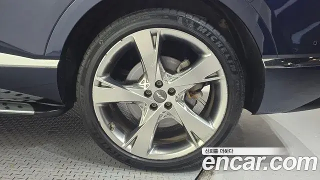 Genesis GV80 2020 — ფოტო 19/32