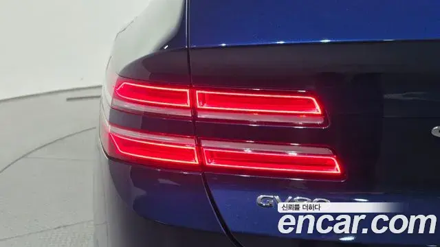 Genesis GV80 2020 — ფოტო 9/32