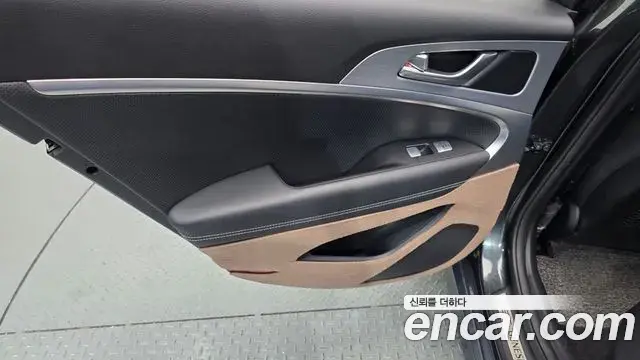 Genesis G70 2018 — Photo 32/34